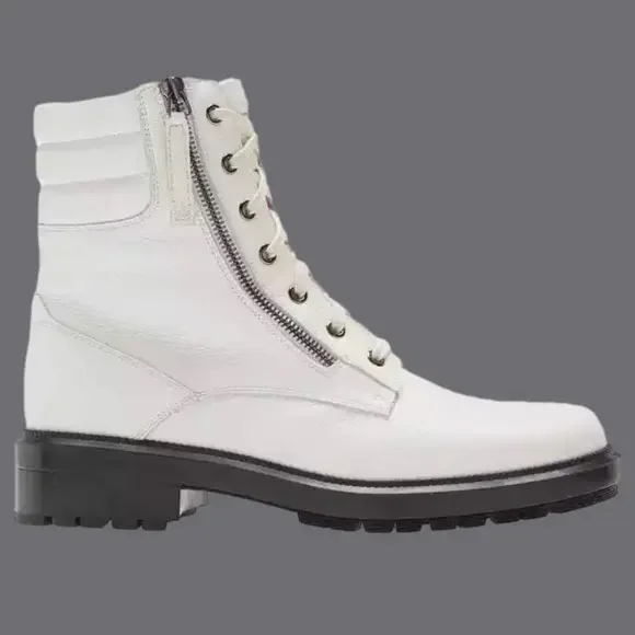 Aquatalia Laila Water Resistant Zip Bootie in Off White Leather Size 9.5. - Picture 3 of 10